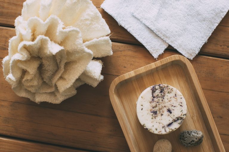 Shampooing solide : qu'est-ce qu'ils ont de si spécial ?